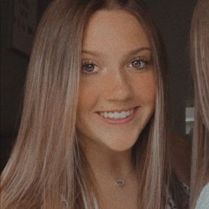 Meet your Posher, Isabella